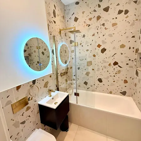 Appartement The Nest - Sleeps 7 - Free Off Street Parking Bristol