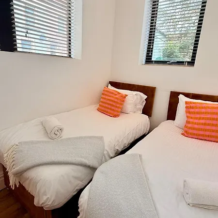 Apartman The Nest - Sleeps 7 - Free Off Street Parking